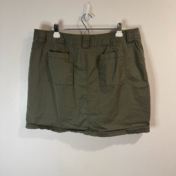 St. John's Bay Skirt Skort 20W Army Green Utility Pockets Cotton Stretch - Picture 5 of 9